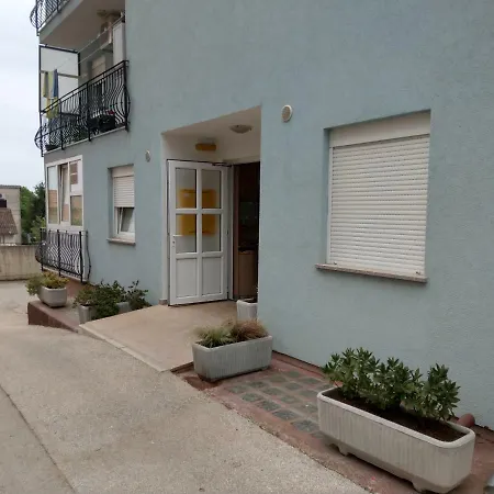 Sandra Apartmán Pula